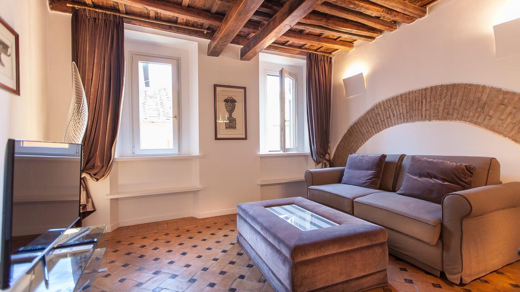 Rental In Rome - Scala Suite Buitenkant foto