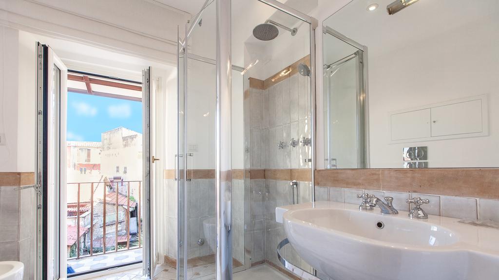Rental In Rome - Scala Suite Buitenkant foto