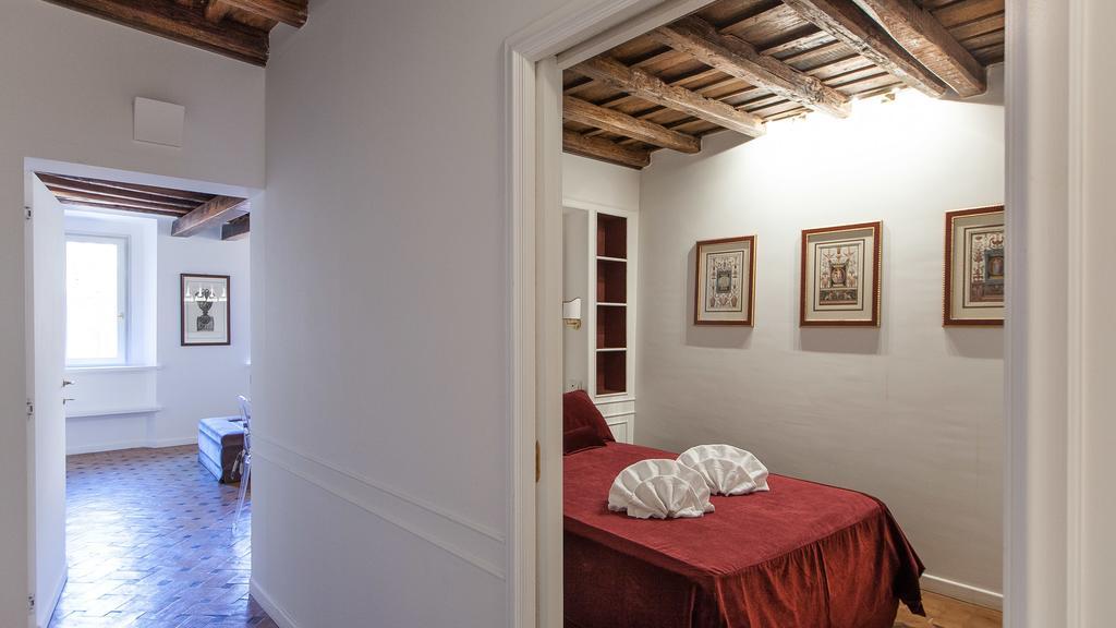Rental In Rome - Scala Suite Buitenkant foto
