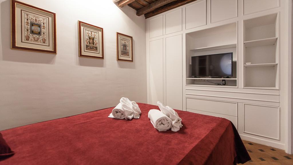 Rental In Rome - Scala Suite Buitenkant foto