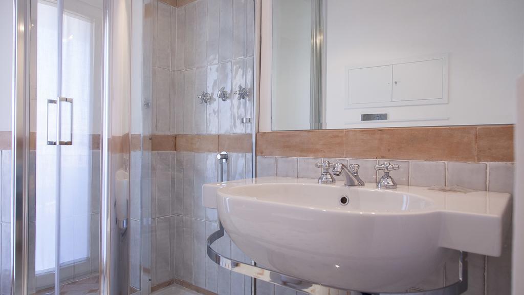 Rental In Rome - Scala Suite Buitenkant foto